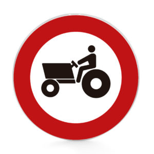 Señal de Código de Aluminio (R-111) Entrada prohibida a vehículos agrícolas de motor